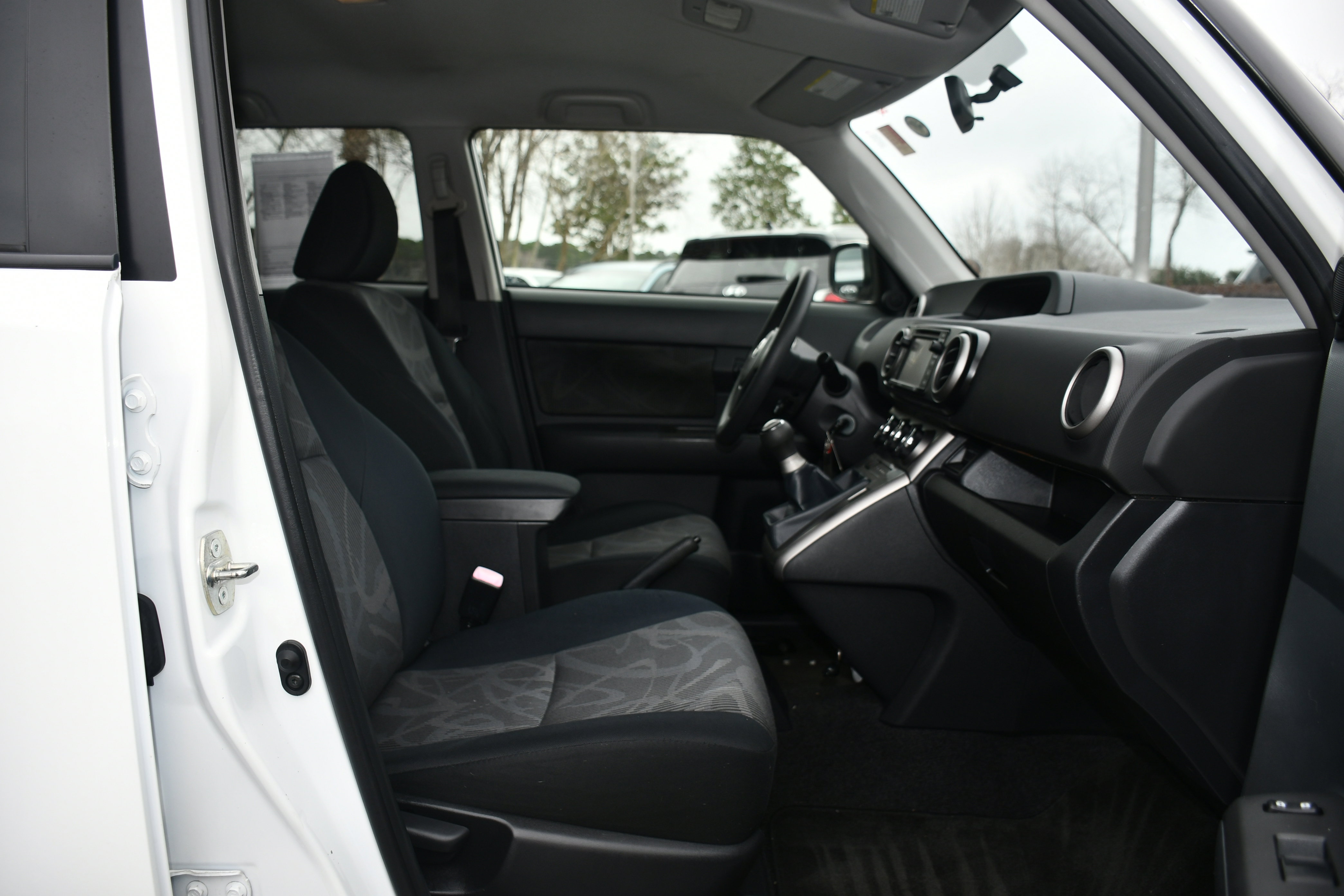 Used 2015 Scion xB image 20