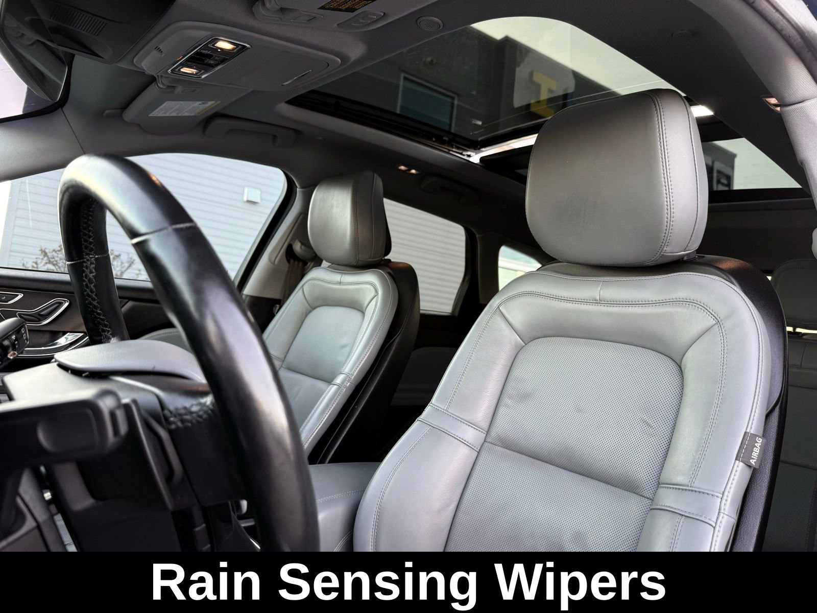 Used 2020 Lincoln Corsair Reserve image 17