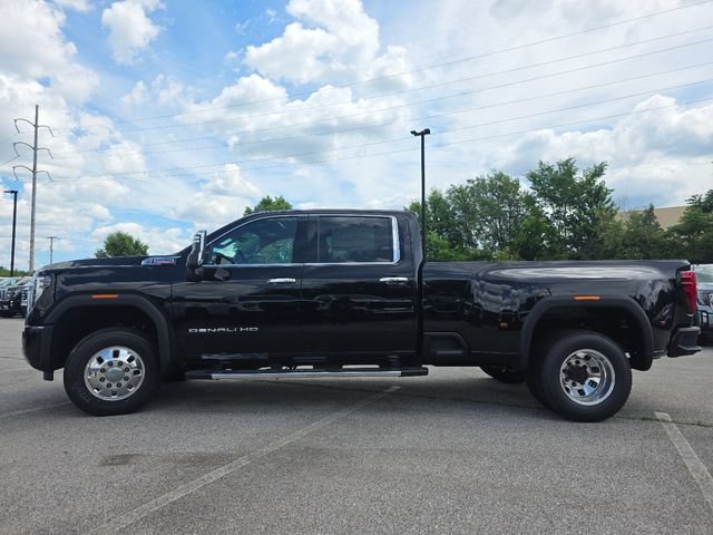 New 2026 GMC Sierra 3500 Denali w/ Denali Reserve Package AWD/4WD image 14