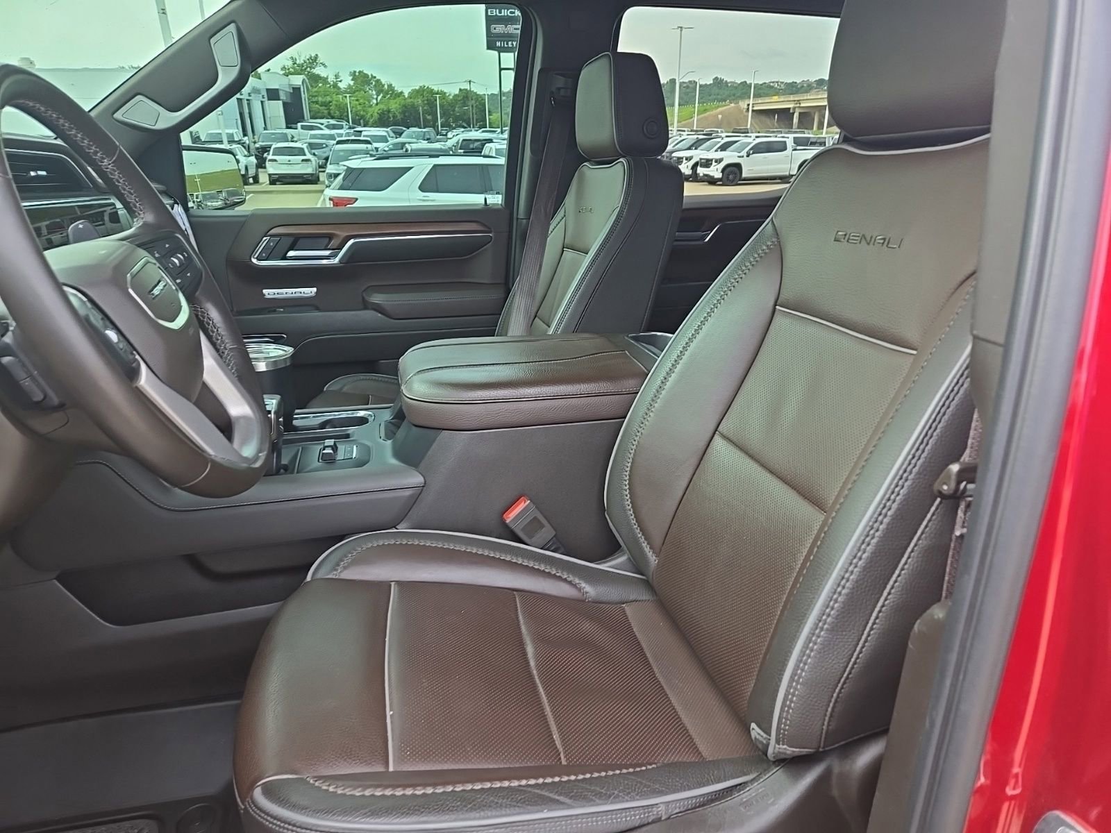 Certified 2023 GMC Sierra 1500 Denali w/ Denali Reserve Package AWD/4WD image 9