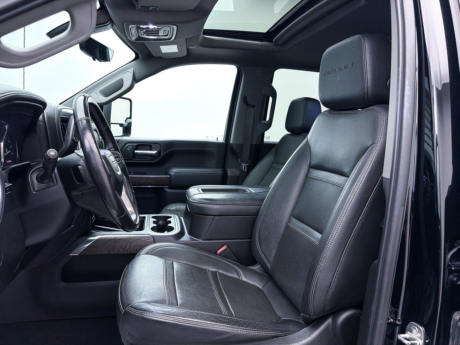 Used 2022 GMC Sierra 3500 Denali w/ Denali Ultimate Package image 35