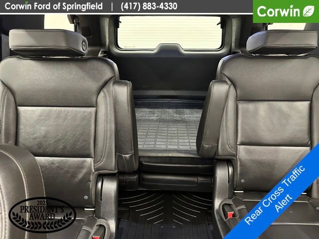 Used 2021 Chevrolet Tahoe Z71 w/ Z71 Signature Package AWD/4WD image 34