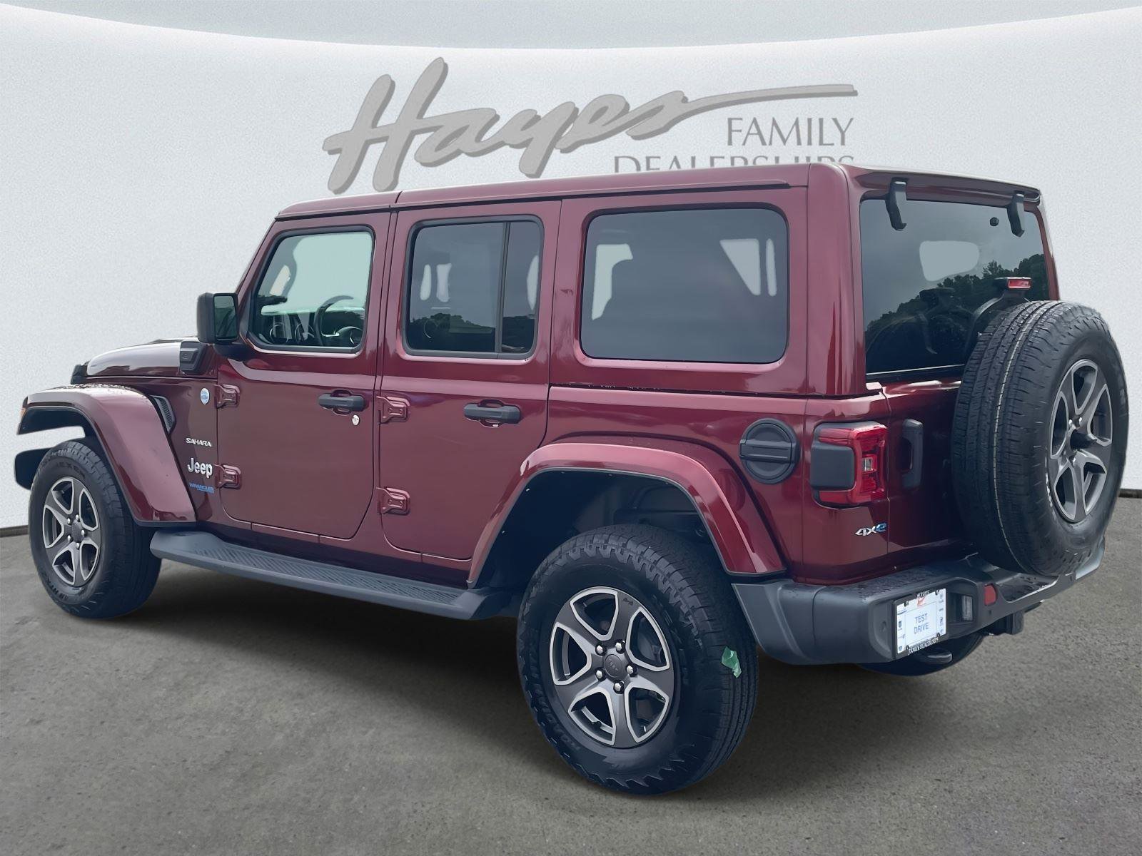 Used 2021 Jeep Wrangler Unlimited Sahara w/ Cold Weather Group image 34