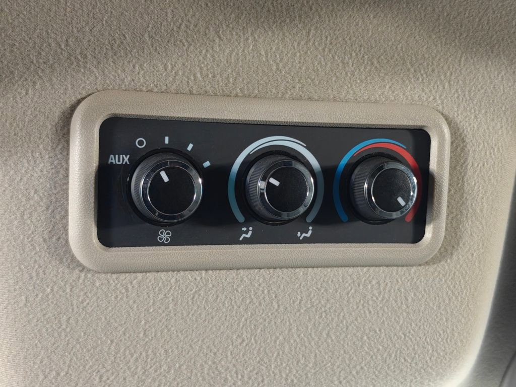 Used 2016 Chevrolet Express 3500 LT w/ LT Preferred Equipment Group RWD image 8