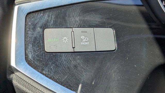 Used 2023 Audi Q3 2.0T Premium Plus w/ Premium Plus Package image 17