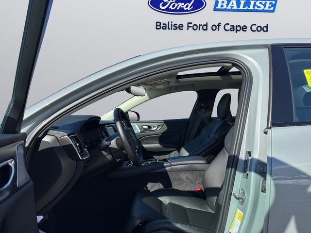 Used 2025 Volvo S60 T8 Ultra w/ Climate Package image 31
