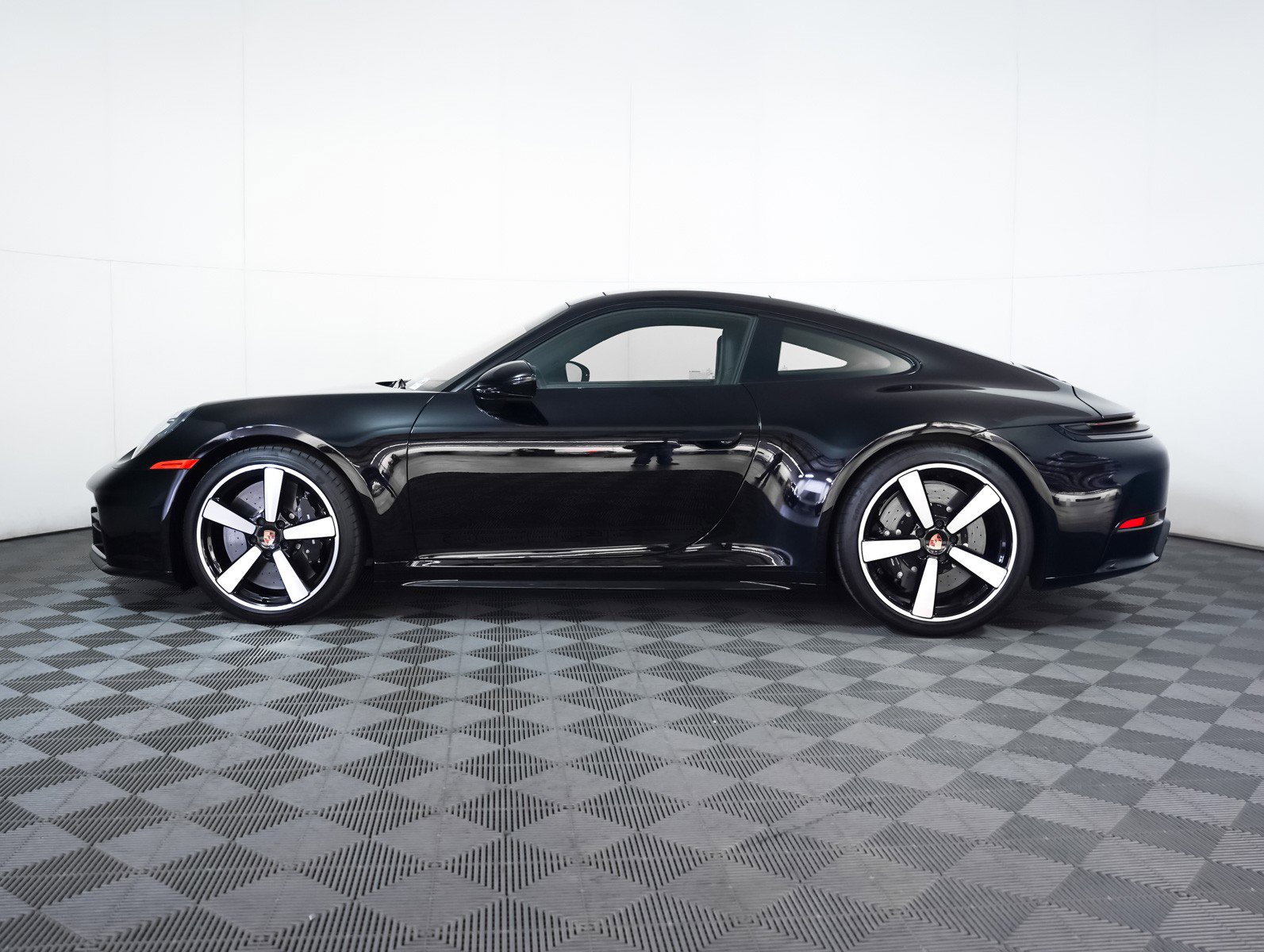 Used 2026 Porsche 911 Carrera S image 2