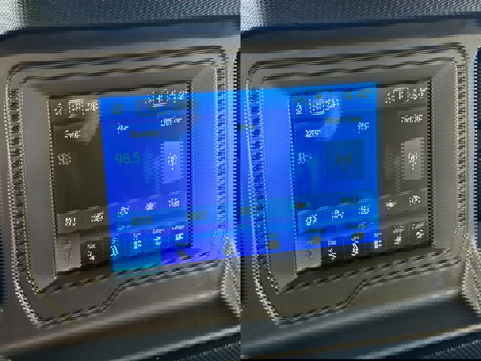 Used 2022 Ford Bronco Outer Banks image 17