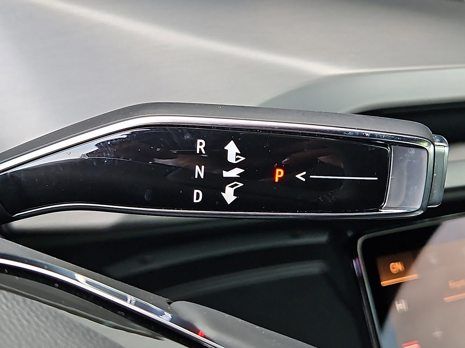 Certified 2026 Cadillac Vistiq Luxury image 14