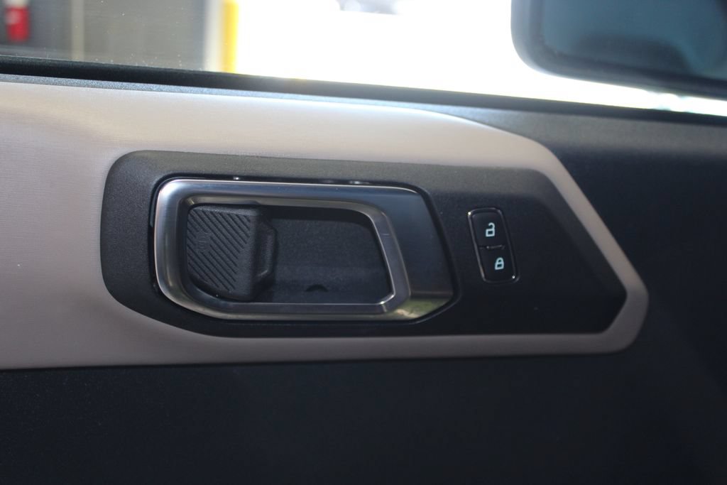Used 2024 Ford Bronco Wildtrak AWD/4WD image 6