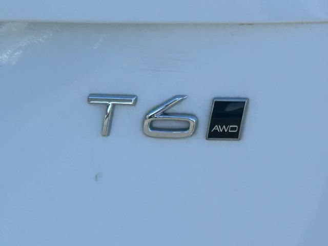 Used 2017 Volvo XC90 T6 Momentum w/ Vision Package AWD/4WD image 4