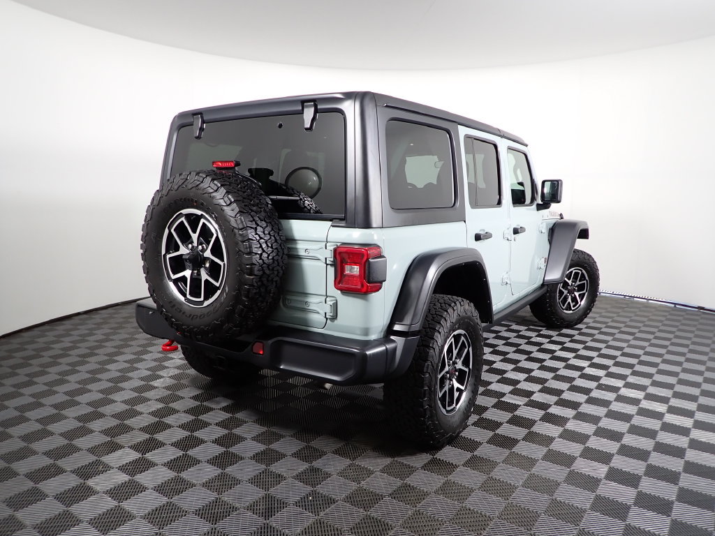 Used 2024 Jeep Wrangler Unlimited Rubicon AWD/4WD image 18