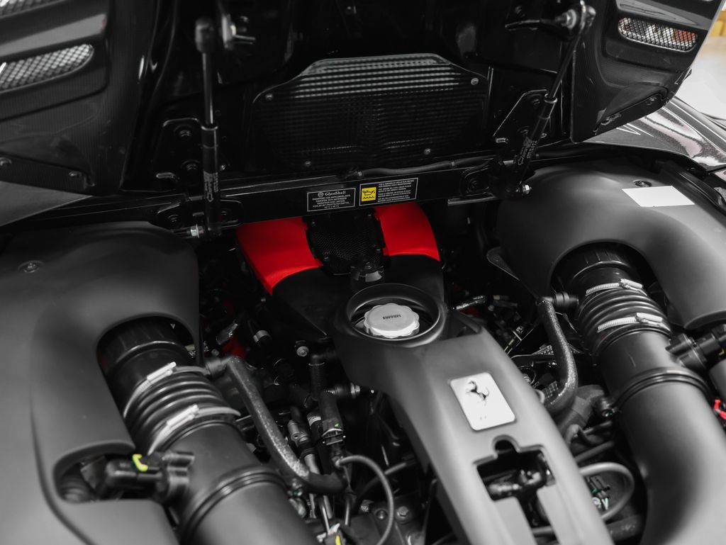 Certified 2021 Ferrari F8 Tributo RWD image 40