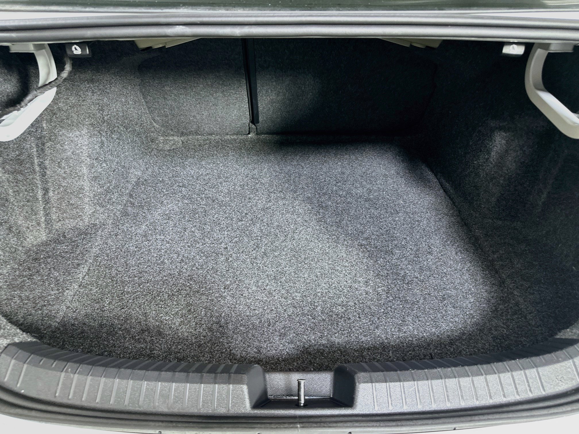 Used 2025 Volkswagen Jetta Sport FWD image 27