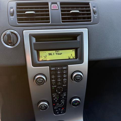 Used 2010 Volvo S40 2.4i FWD image 17