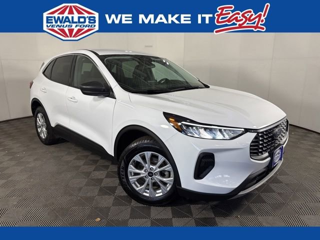 Used 2023 Ford Escape Active image 1