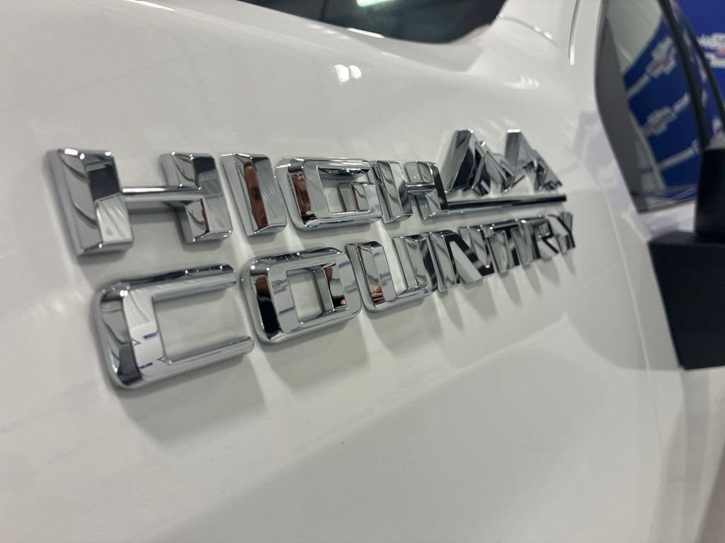 New 2026 Chevrolet Silverado 2500 High Country w/ High Country Premium Package AWD/4WD image 18