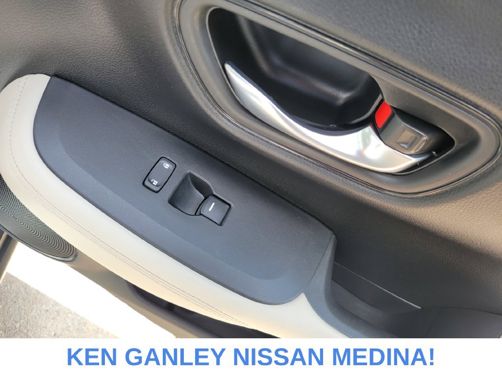 Used 2024 Honda HR-V LX image 48