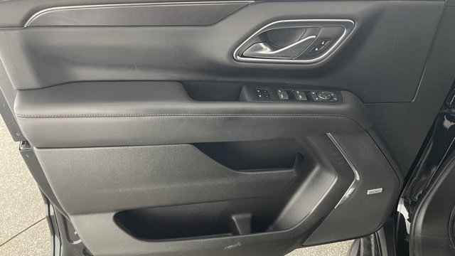 Used 2022 Chevrolet Suburban RST image 35