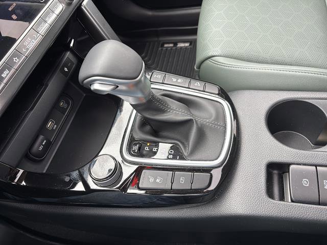 Used 2024 Kia Seltos SX w/ SX Sunroof Package AWD/4WD image 25