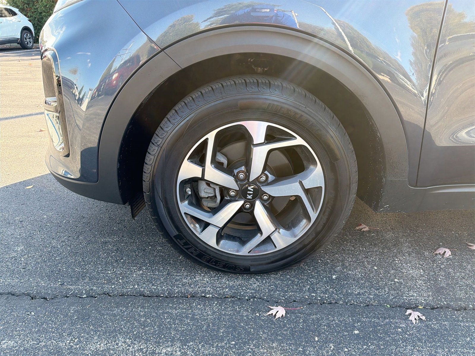 Used 2020 Kia Sportage LX image 26