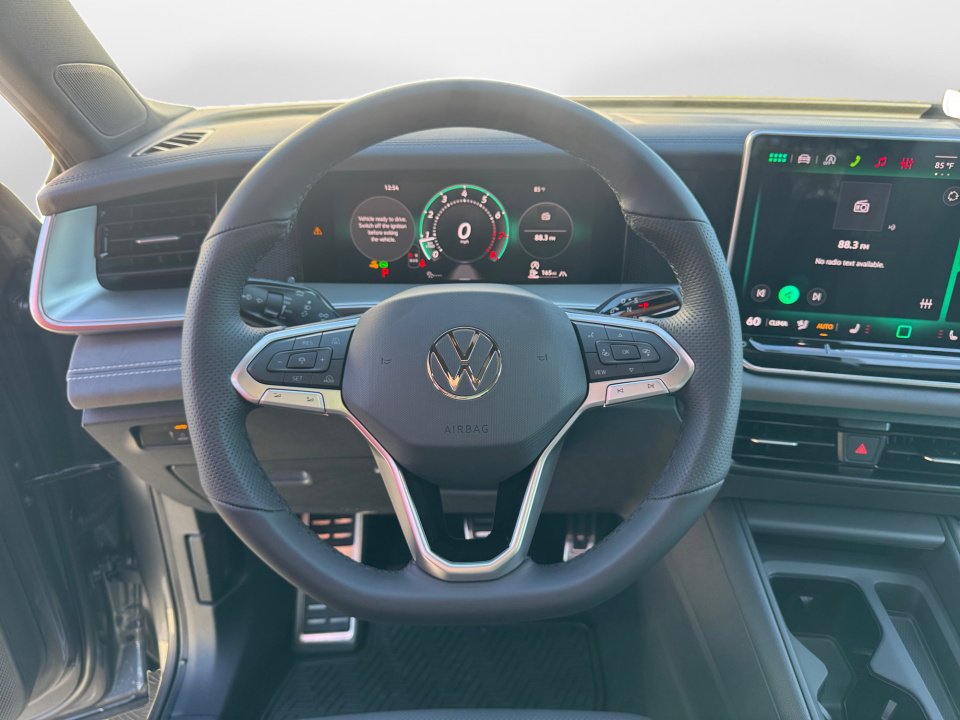 New 2026 Volkswagen Tiguan SE R-Line image 10