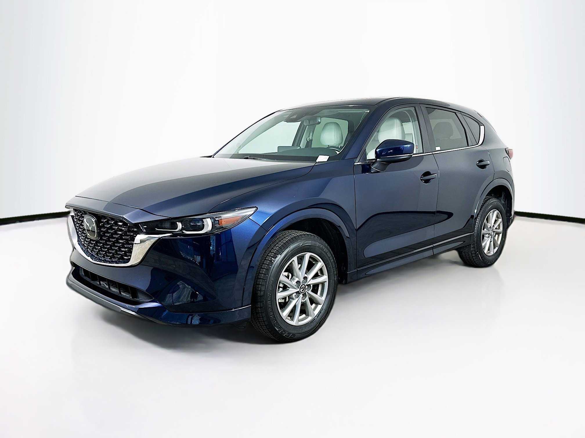 Used 2025 MAZDA CX-5 AWD 2.5 S w/ Preferred Package image 3