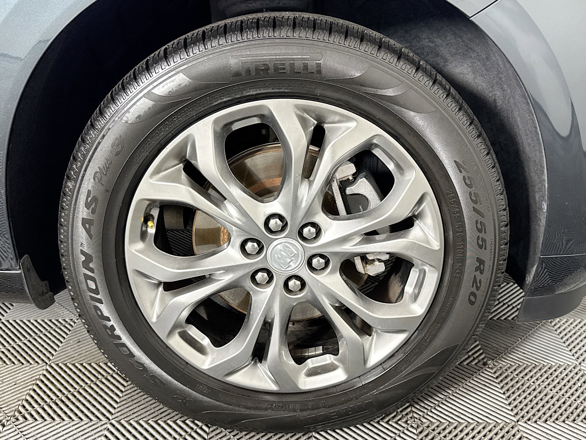 Used 2019 Buick Enclave Avenir w/ Avenir Technology Package AWD/4WD image 31
