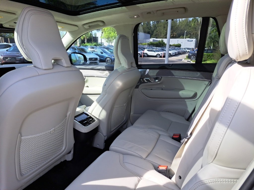 New 2026 Volvo XC90 B6 Ultra w/ Lounge Package image 5