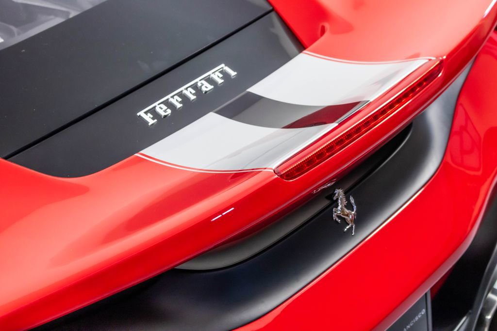 Used 2019 Ferrari 488 Pista Coupe image 33