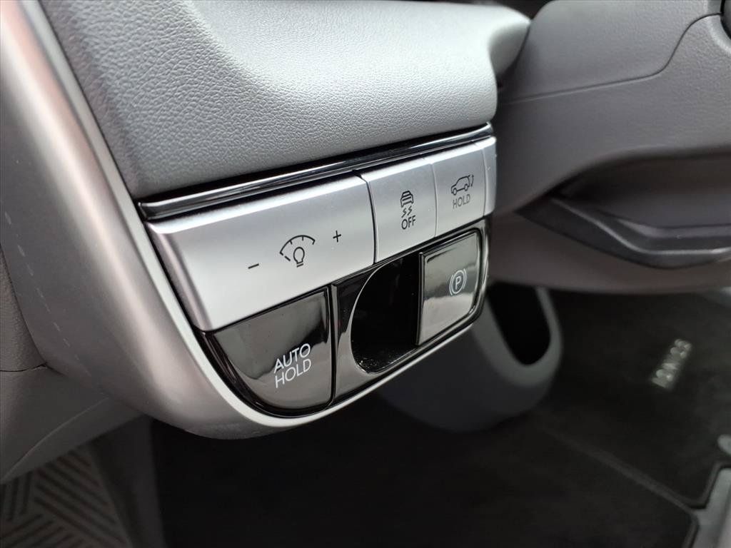 Used 2023 Hyundai Ioniq 5 SEL RWD image 21