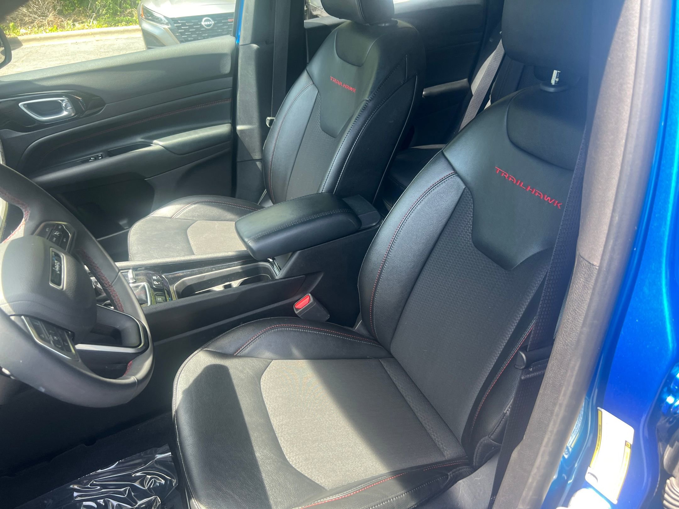 Used 2025 Chevrolet Trax LT FWD image 22