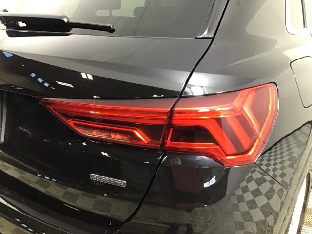 Used 2020 Audi Q3 2.0T Premium w/ Convenience Package image 25