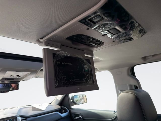 Used 2019 Chevrolet Suburban Premier image 20