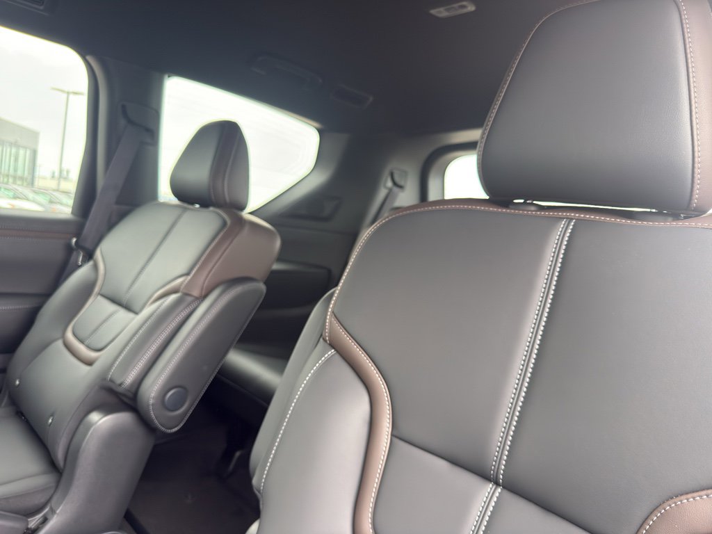 New 2026 Nissan Armada SL w/ Captain's Chari Seat Package image 34
