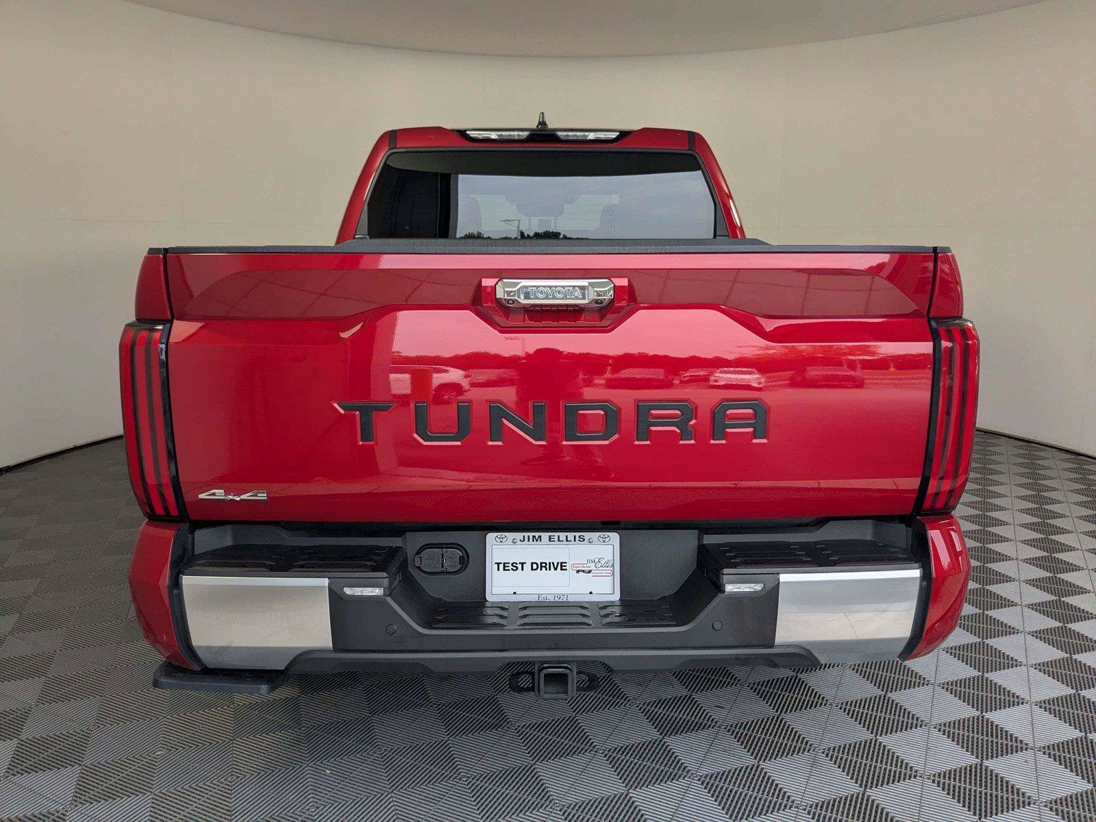 Certified 2025 Toyota Tundra Limited AWD/4WD image 5