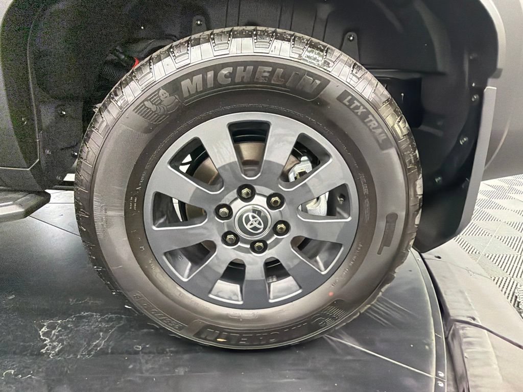 Used 2027 Toyota Land Cruiser AWD/4WD image 16