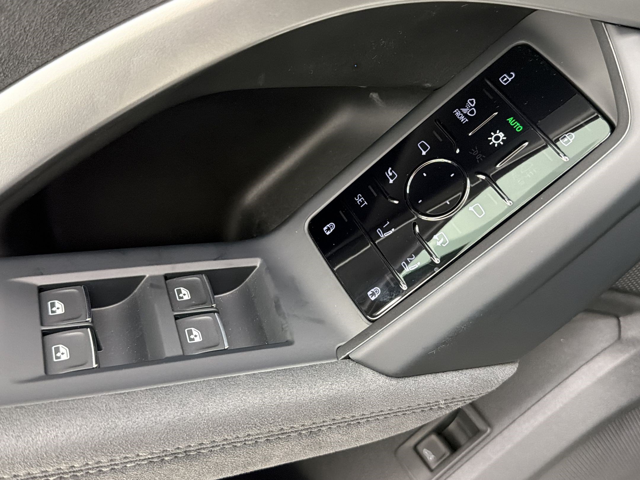 New 2026 Audi SQ5 Premium Plus AWD/4WD image 19