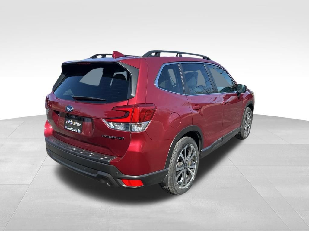 Used 2023 Subaru Forester Limited AWD/4WD image 6