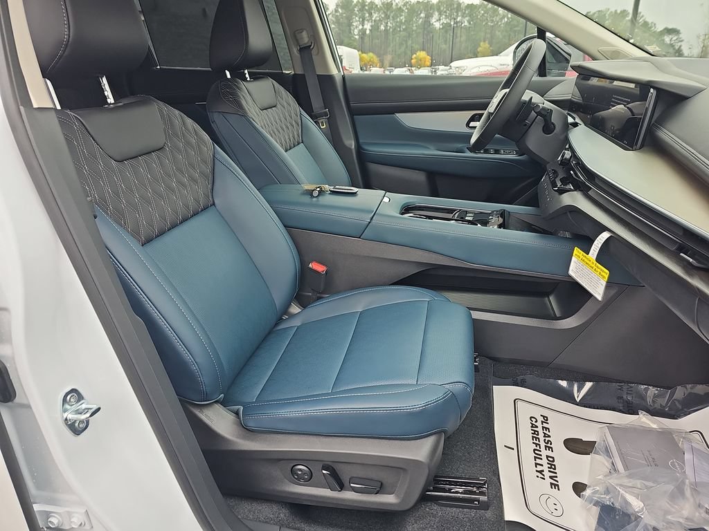 New 2026 Nissan Murano Platinum w/ Cargo Package AWD/4WD image 13