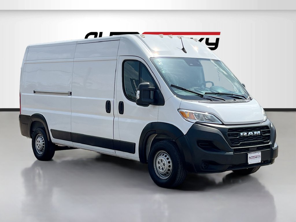 Used 2024 RAM ProMaster 2500 FWD image 1