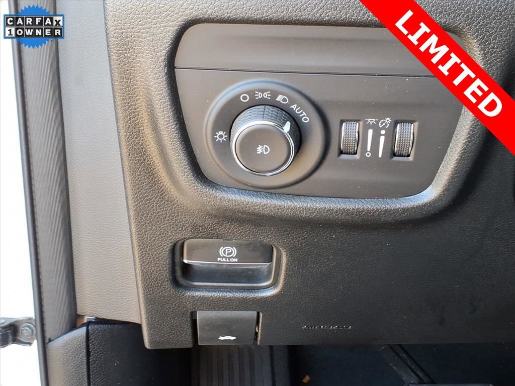 Used 2023 Jeep Grand Cherokee Limited image 15