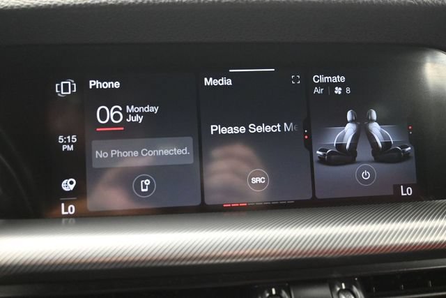 Used 2023 Alfa Romeo Stelvio Veloce AWD/4WD image 14
