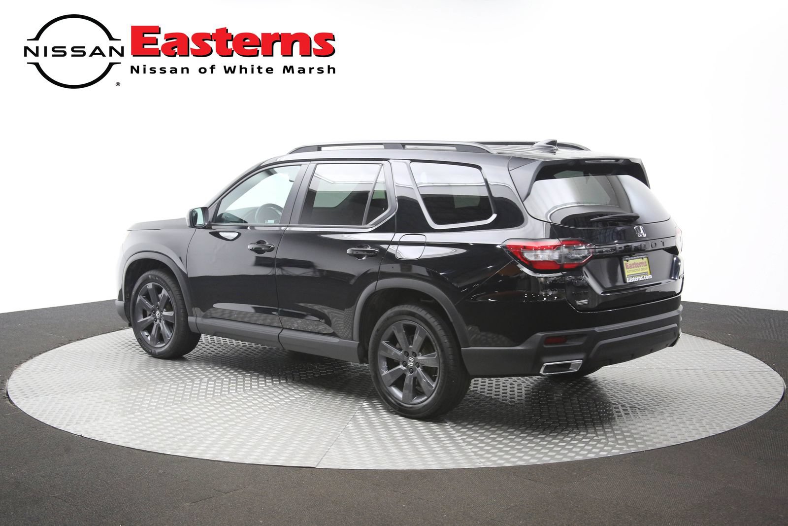 Used 2023 Honda Pilot Sport image 63
