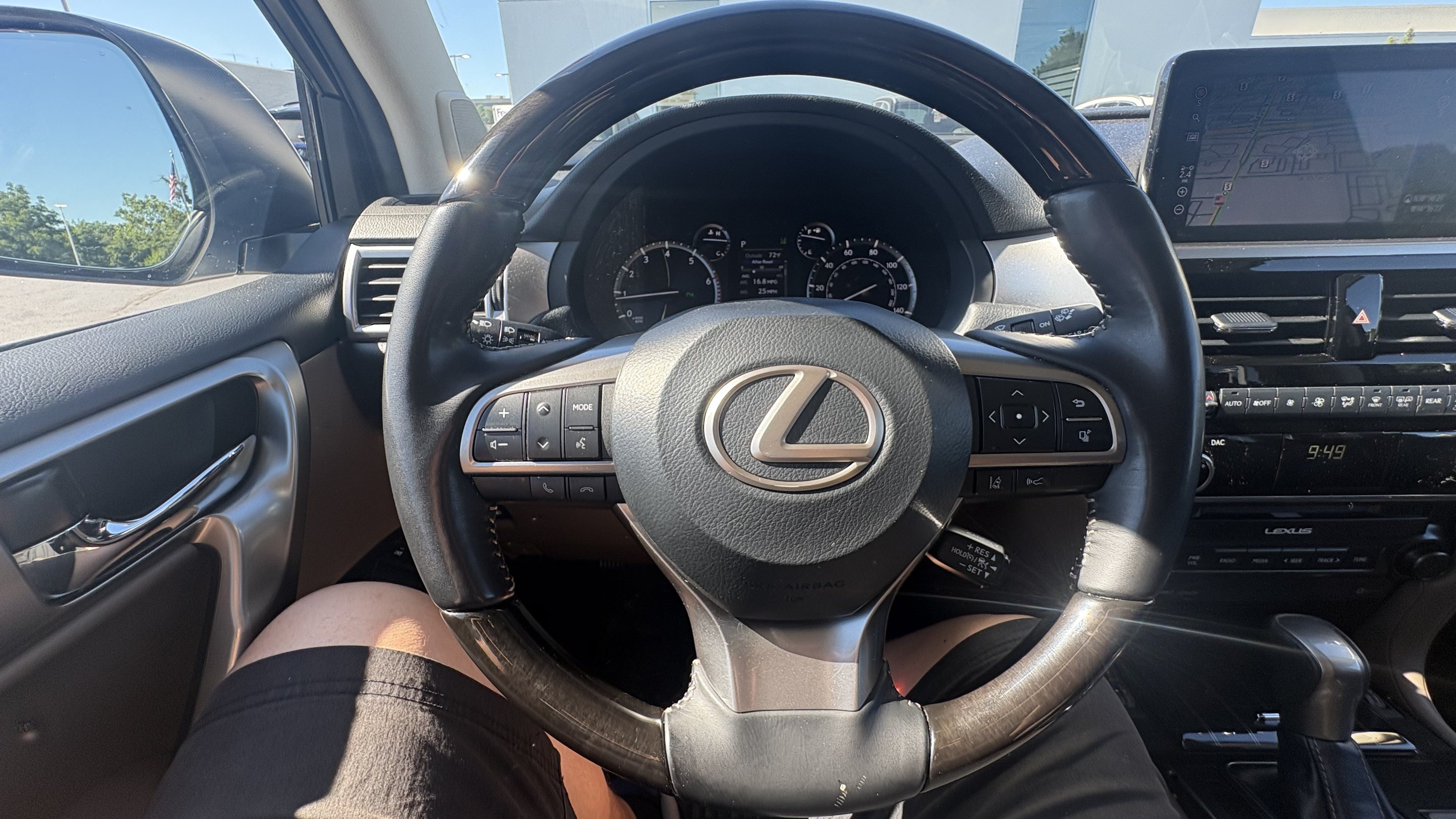 Used 2023 Lexus GX 460 Premium w/ Premium Package AWD/4WD image 19