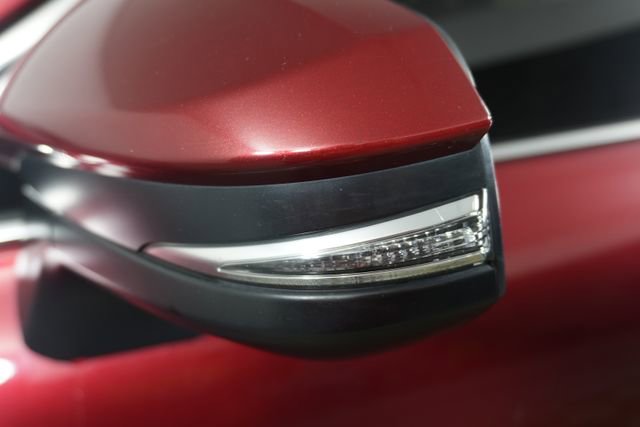 Used 2021 Toyota Venza Limited w/ Carpet Mat Package (TMS) image 24