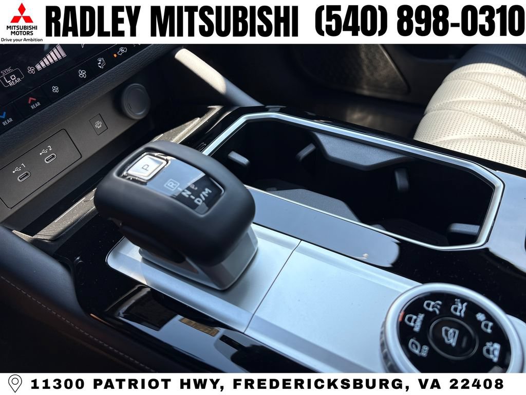 New 2026 Mitsubishi Outlander SEL Black Edition AWD/4WD image 11
