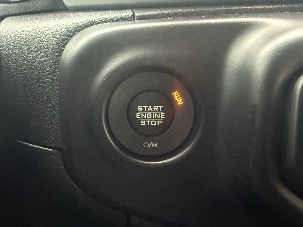 Used 2021 Jeep Wrangler Sport image 20