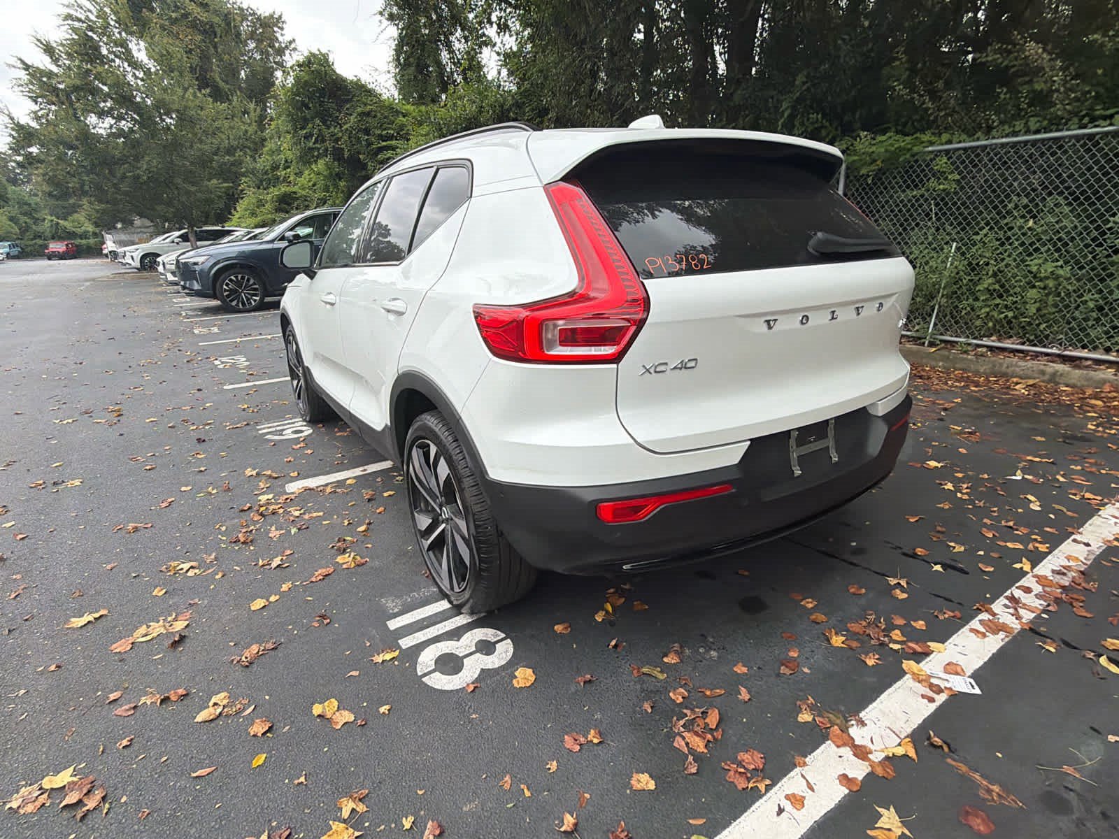 Used 2024 Volvo XC40 B5 Plus AWD/4WD image 13