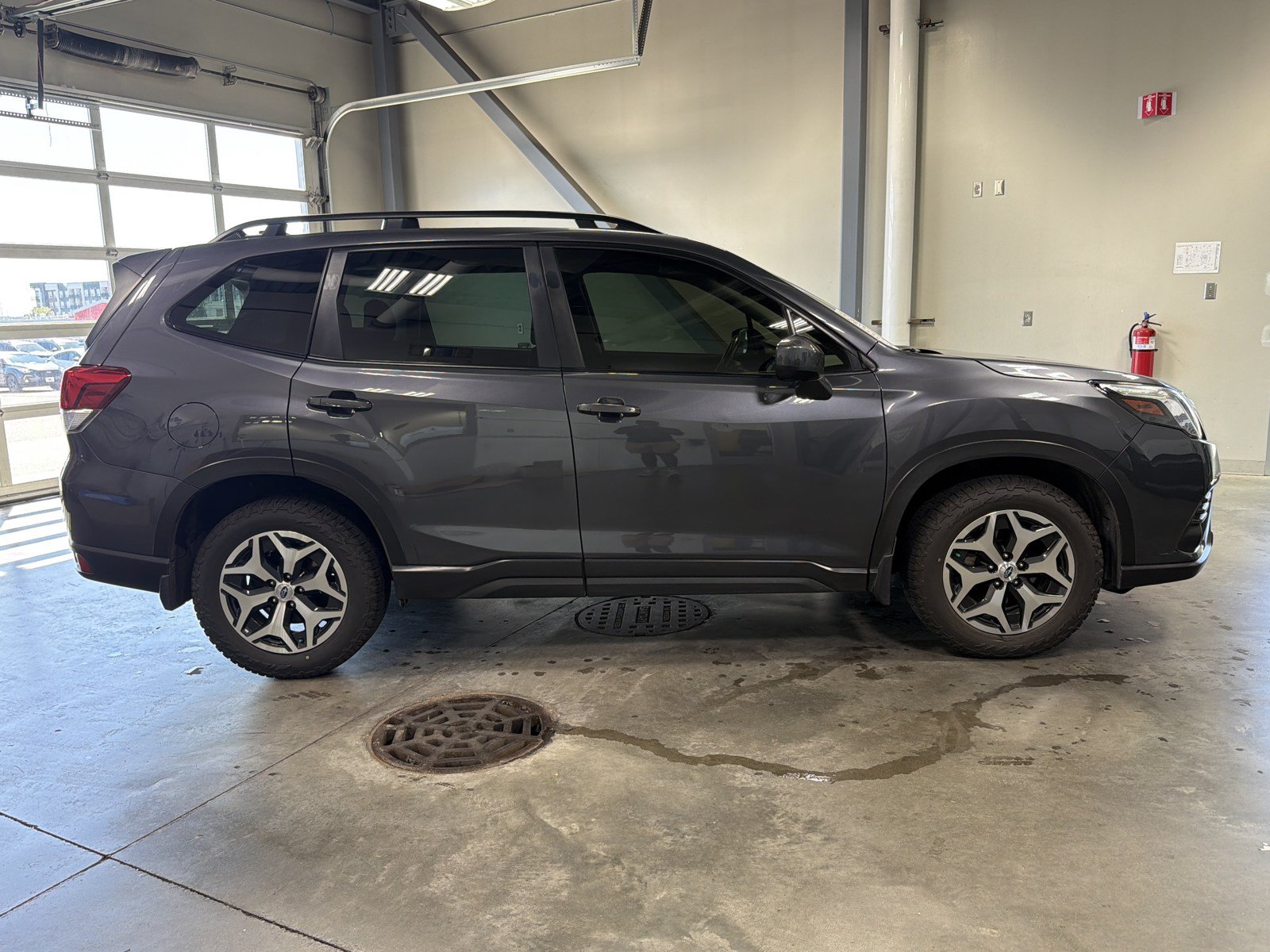 Used 2022 Subaru Forester Premium AWD/4WD image 9